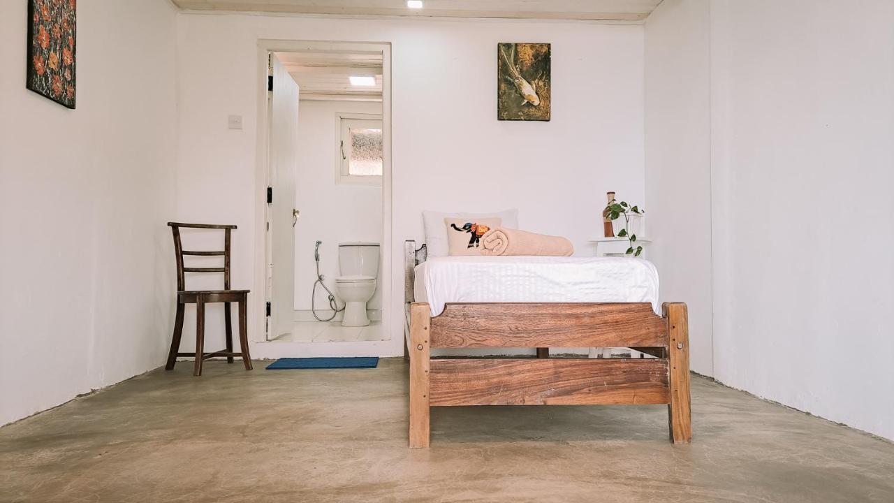 Welikande Yoga Retreats 호텔 디가나 외부 사진