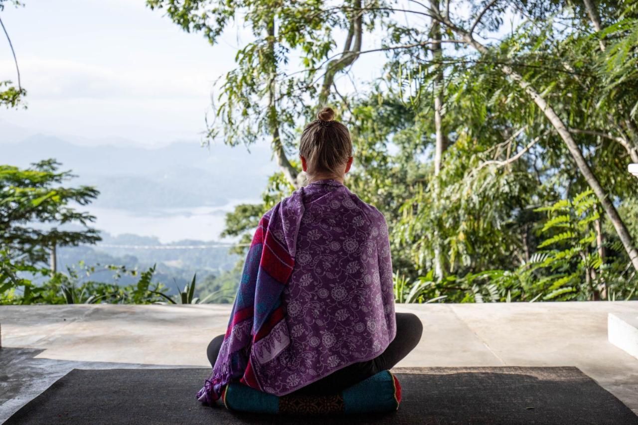 Welikande Yoga Retreats 호텔 디가나 외부 사진